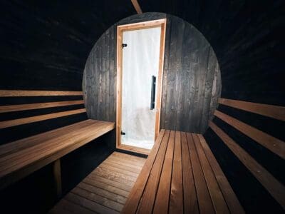 6-Person Barrel Sauna No 62 Interior